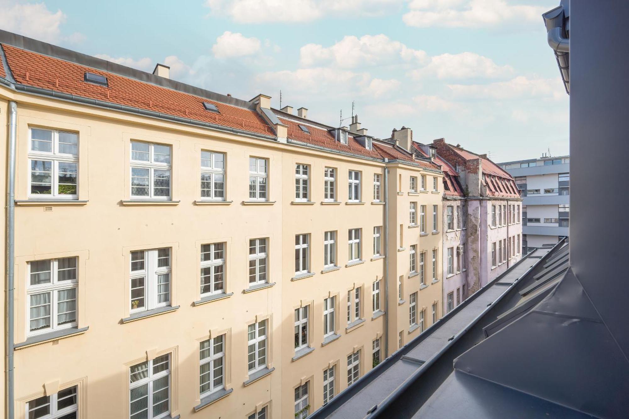 Modern Near Old Town By Renters Apartament *
