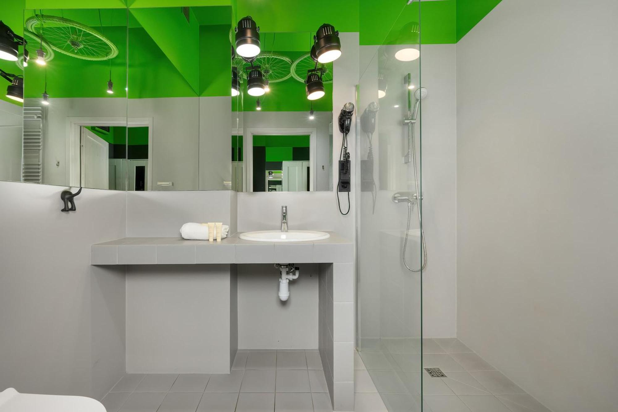 Modern Near Old Town By Renters